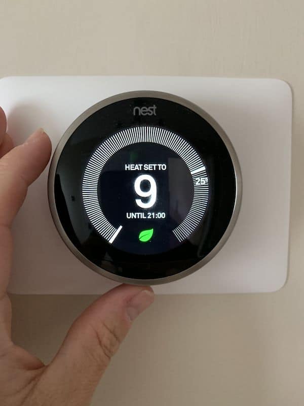 Turning down the thermostat before bleeding and balancing radiators